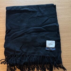 Wilfred Classic Black Wool Wrap